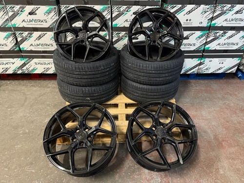 2020 audi r8 - 19”,